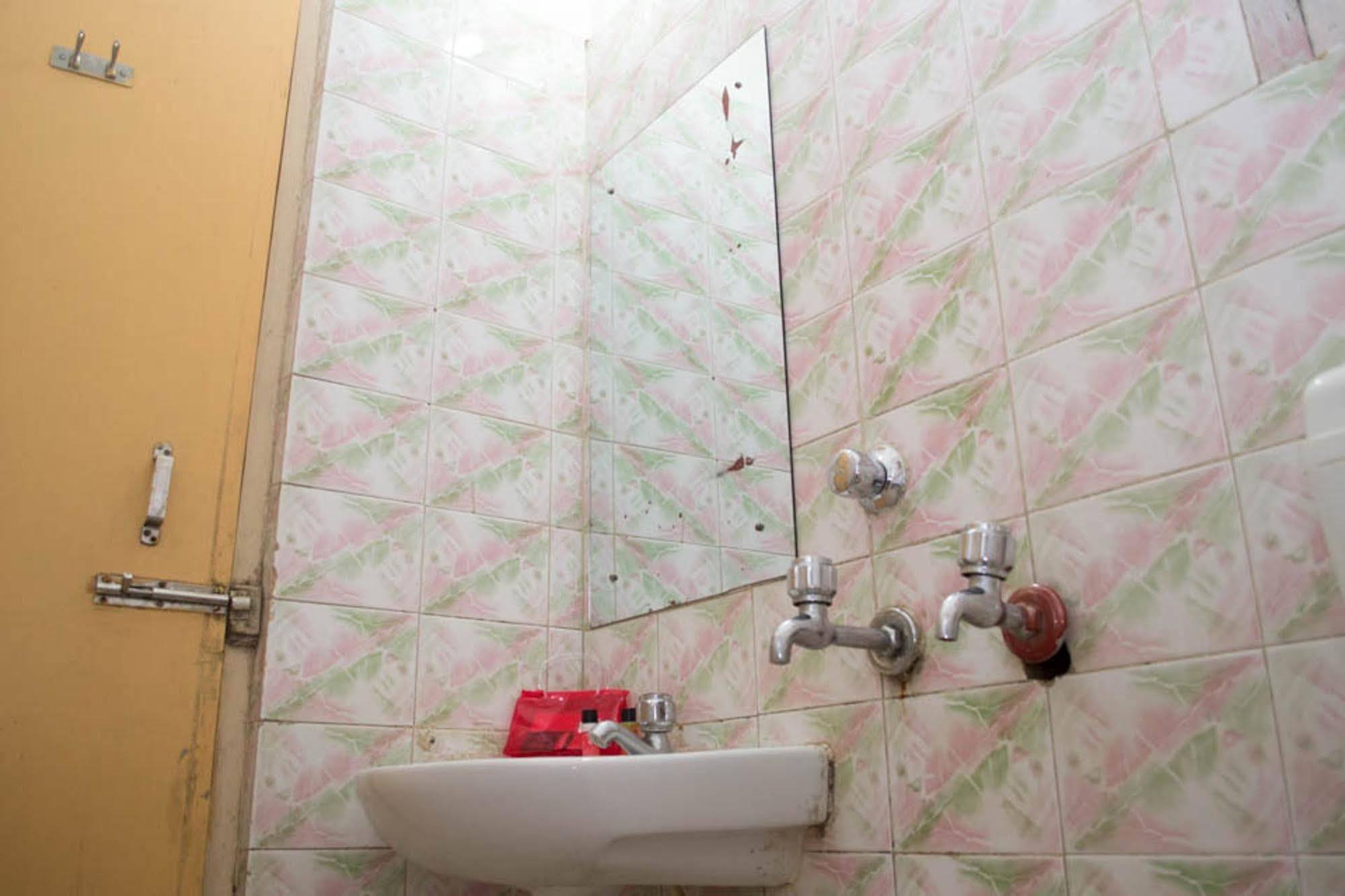 Oyo 1359 Hotel Best Inn Бхубанешвар Екстериор снимка