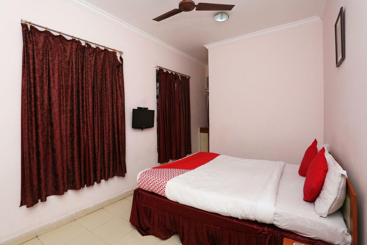 Oyo 1359 Hotel Best Inn Бхубанешвар Екстериор снимка