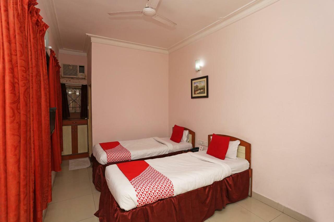 Oyo 1359 Hotel Best Inn Бхубанешвар Екстериор снимка